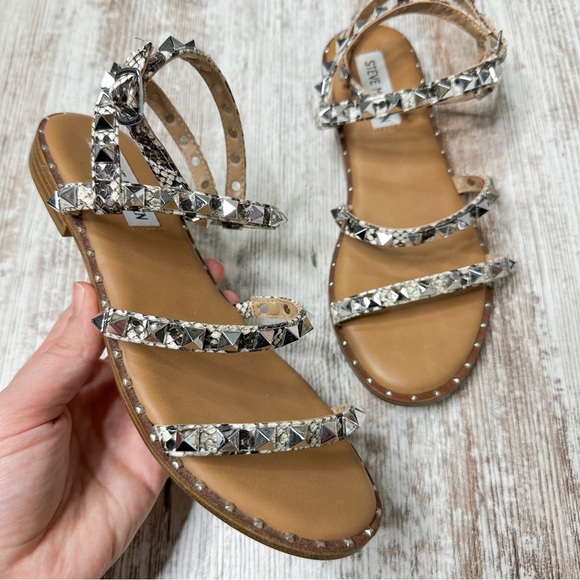 Steve Madden Travel Snake-Print Sandals Size 6 - Picture 2 of 5